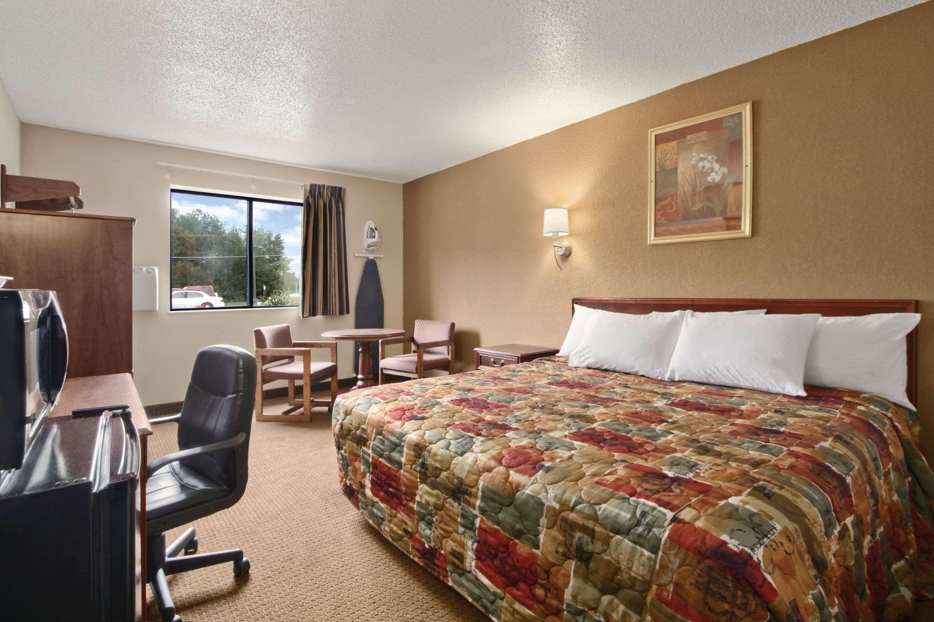 Super 8 By Wyndham Richmond Airport Va Hotel Sandston Exterior photo